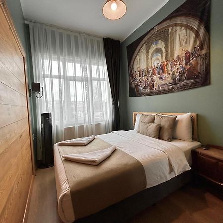 Waterfront Apartment By The Tram - Terrace With Dome & Golden Horn View In Fatih اسطنبول المظهر الخارجي الصورة