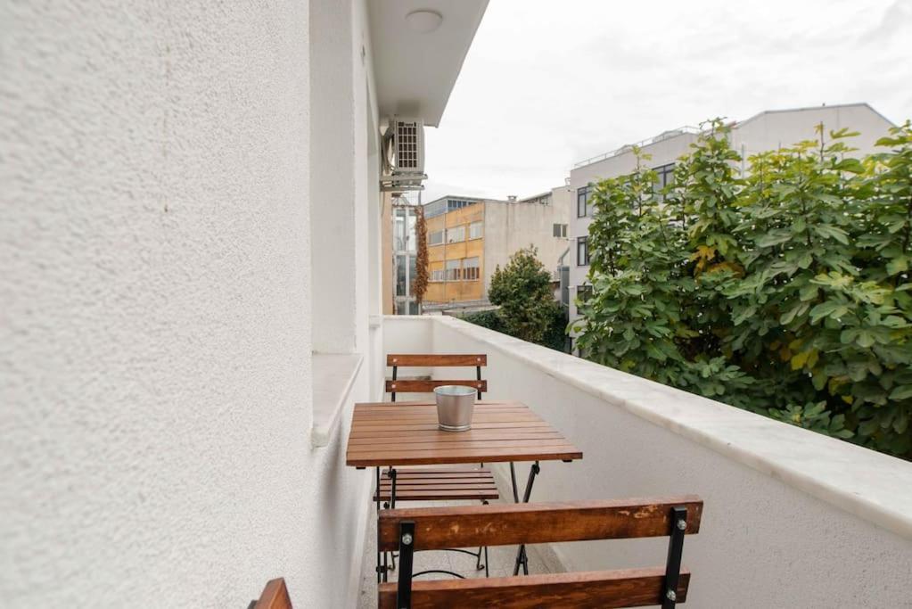 Waterfront Apartment By The Tram - Terrace With Dome & Golden Horn View In Fatih اسطنبول المظهر الخارجي الصورة