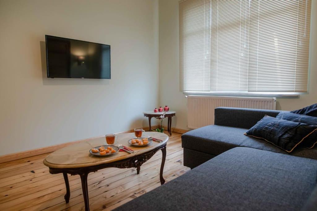 Waterfront Apartment By The Tram - Terrace With Dome & Golden Horn View In Fatih اسطنبول المظهر الخارجي الصورة