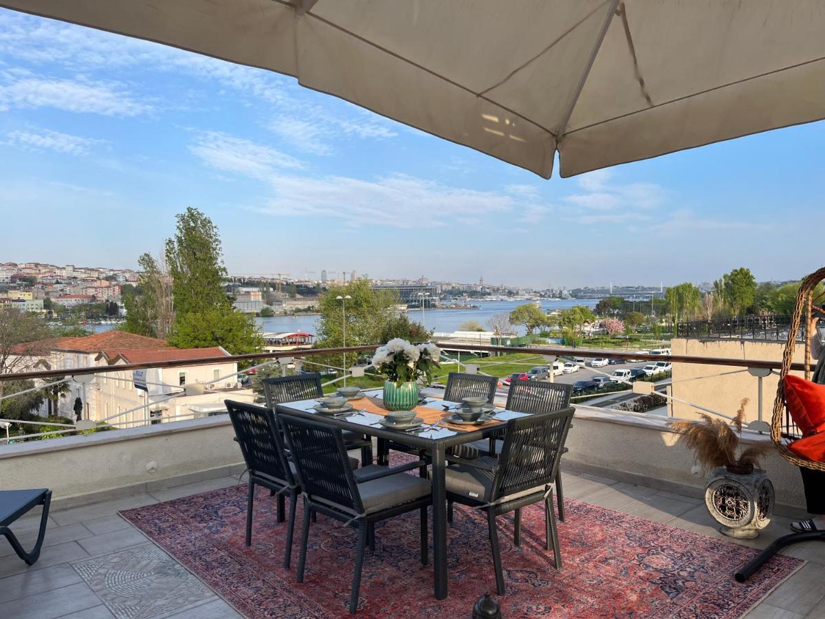 Waterfront Apartment By The Tram - Terrace With Dome & Golden Horn View In Fatih اسطنبول المظهر الخارجي الصورة