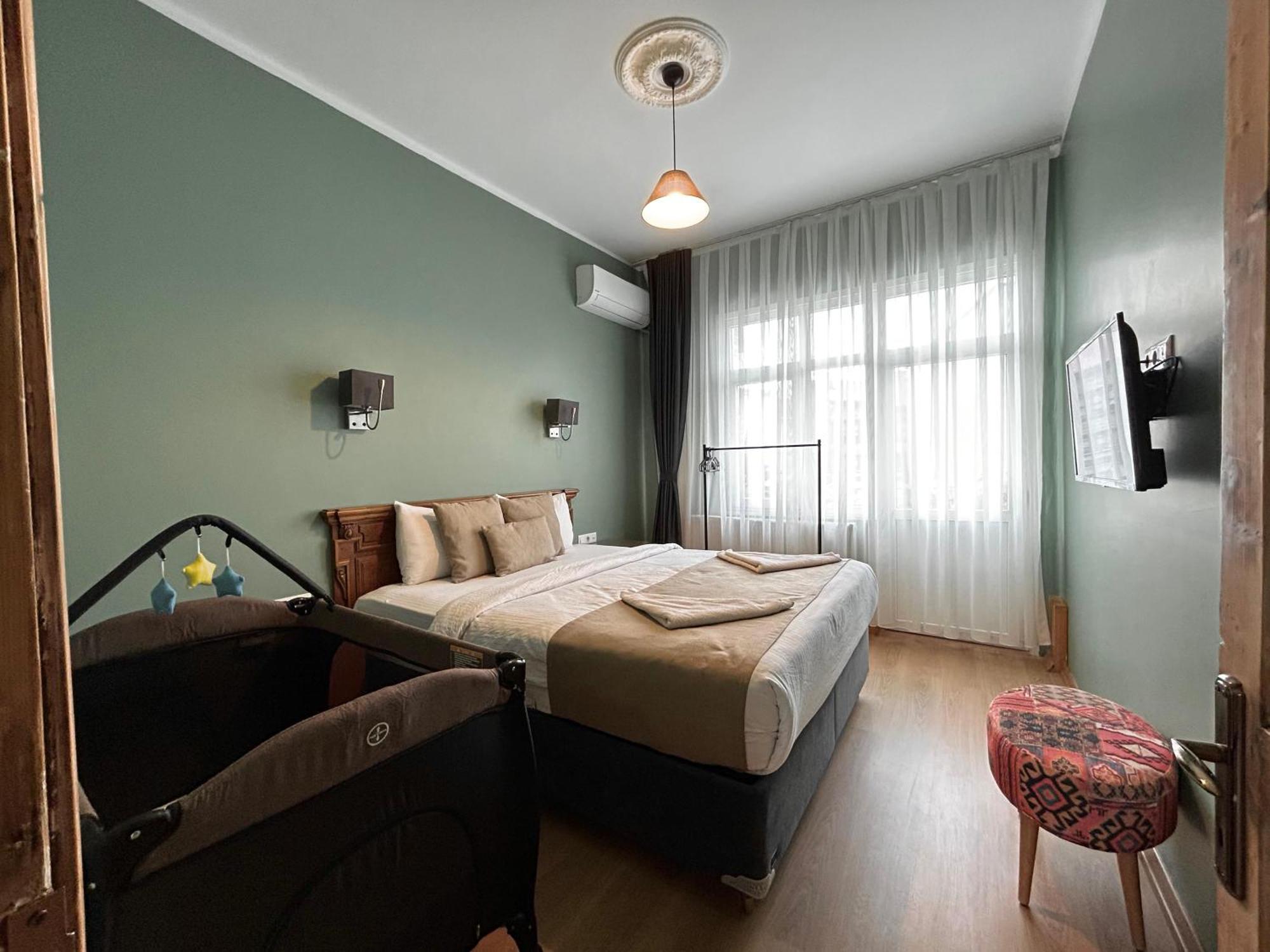 Waterfront Apartment By The Tram - Terrace With Dome & Golden Horn View In Fatih اسطنبول المظهر الخارجي الصورة