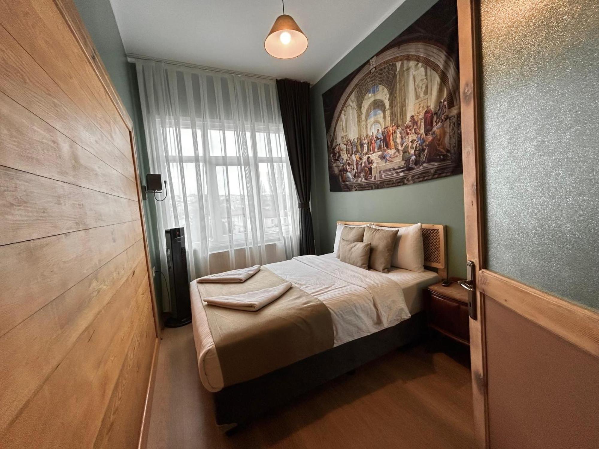 Waterfront Apartment By The Tram - Terrace With Dome & Golden Horn View In Fatih اسطنبول المظهر الخارجي الصورة